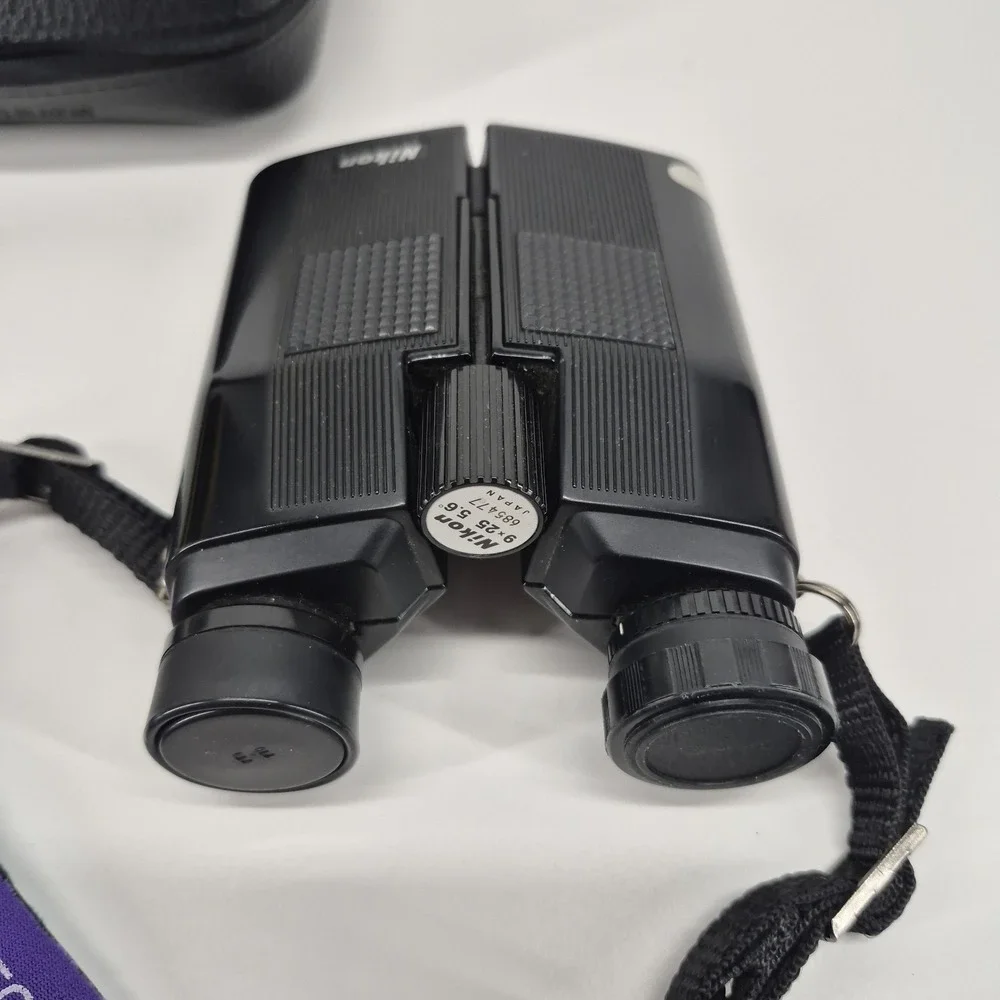 NIKON 9x25 Travelite 5.6° Compact Black Binoculars with Case Vintage Rare Japan